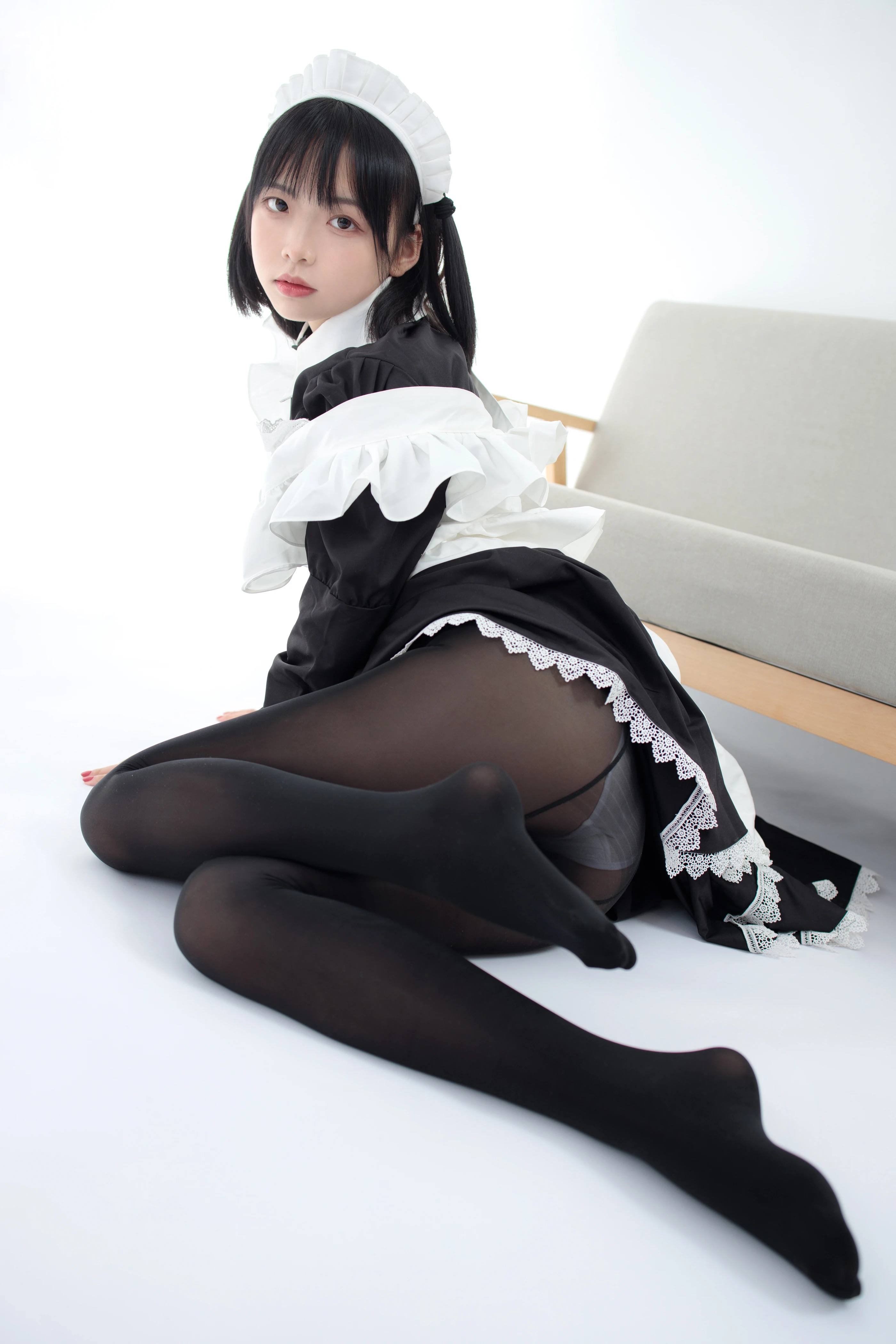 森萝财团 JKFUN-029 卉女仆 踩物 80D黑丝 [67P 1V]插图5